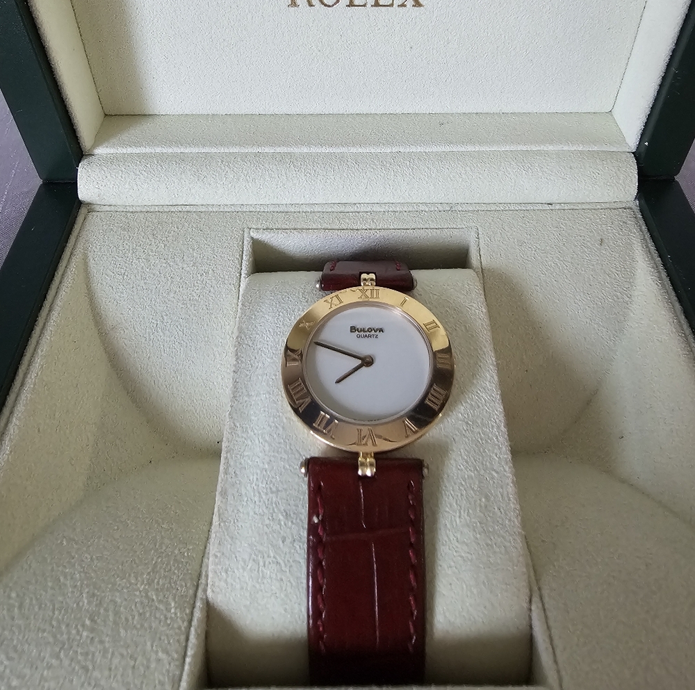 Vintage Bulova watch. Gold Roman numerals